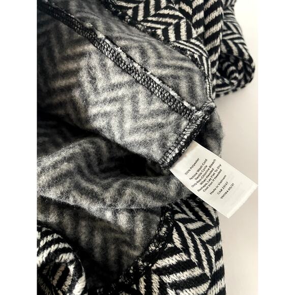 T by Talbots Herringbone full zip Jacket Black L - Picture 6 of 7